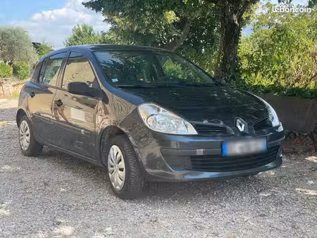 Renault Clio 1.2 75