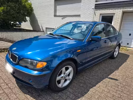BMW Série 3 320i 2.2 170