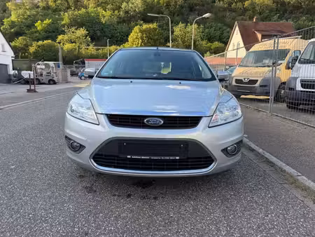 Ford Focus 1.6 100 Ghia