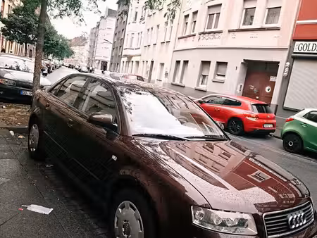 Audi A4 1.6 102