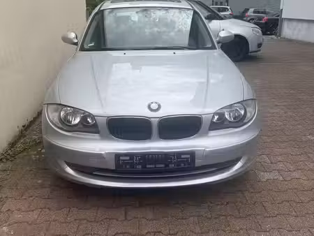 BMW Série 1 116i 1.6 122