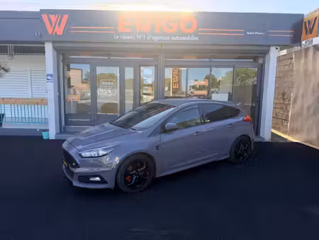 Ford Focus ST 2.0 EcoBoost 250