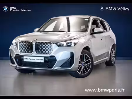 BMW iX1 