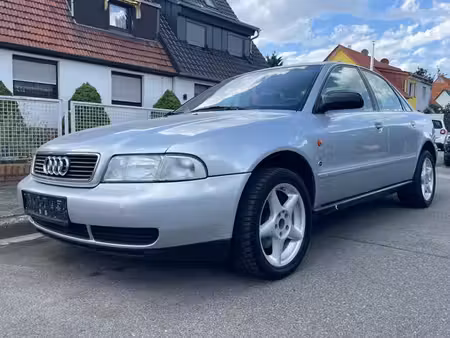 Audi A4 1.8 125