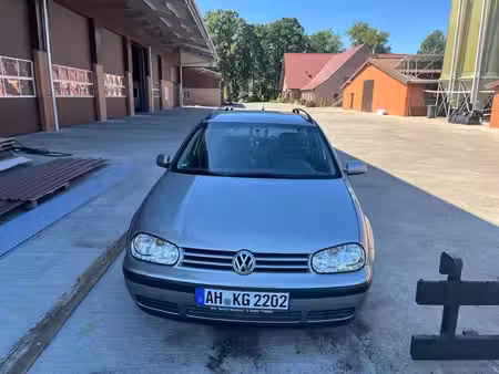 Volkswagen Golf 1.4 75 Base