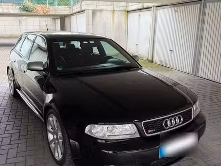 Audi A4 RS4