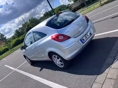 Opel Corsa 1.2 80