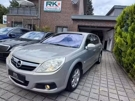 Opel Signum 1.8 Edition