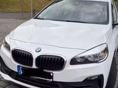 BMW Série 2 218i 1.5 136