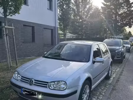 Volkswagen Golf 1.4 75 Confortline