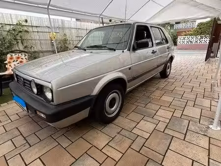 Volkswagen Golf 1.8 90 GL
