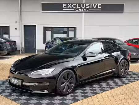 Tesla Model S 670 4x4
