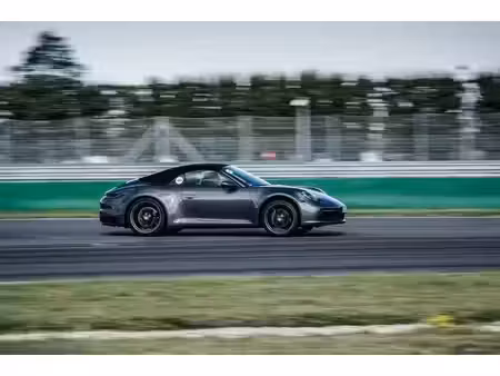Porsche 911 Carrera 4 3.0 385