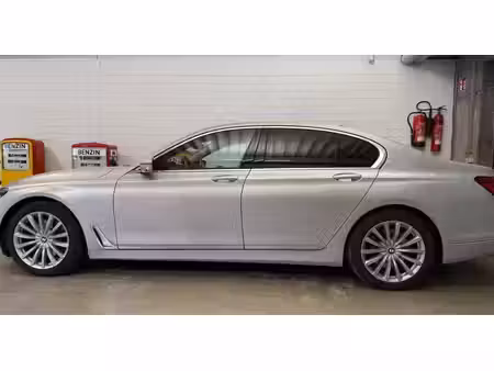 BMW Série 7 730d 3.0 265