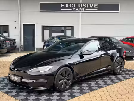 Tesla Model S 670 4x4