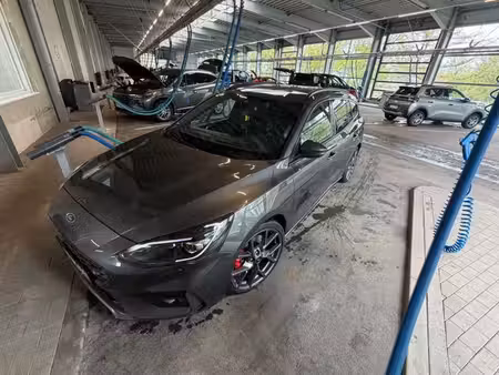 Ford Focus ST 2.3 EcoBoost 280