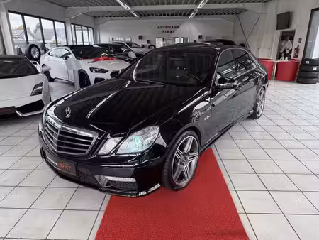 Mercedes-Benz Classe E E 63 AMG V8 5.5 525