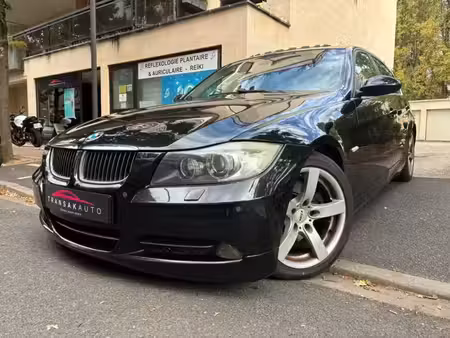 BMW Série 3 330i 3.0 258 Luxe