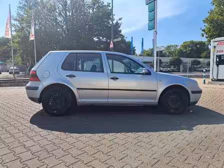 Volkswagen Golf 1.4 75
