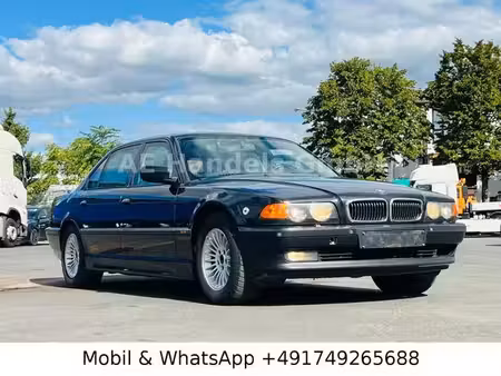 BMW Série 7 750i V8 5.4 326