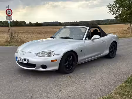 Mazda MX5 1.6 110