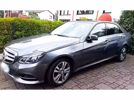 Mercedes-Benz Classe E E 200 2.1 136 Avantgarde
