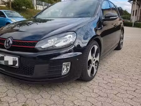 Volkswagen Golf GTI 2.0 TSI
