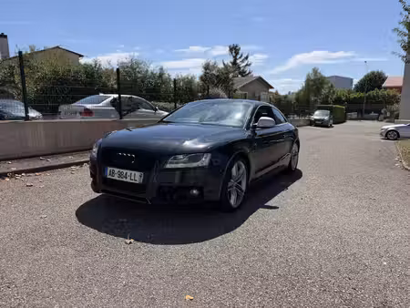 Audi A5 V6 2.7 TDI 190