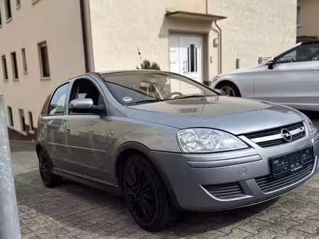 Opel Corsa 1.2 80 Cosmo