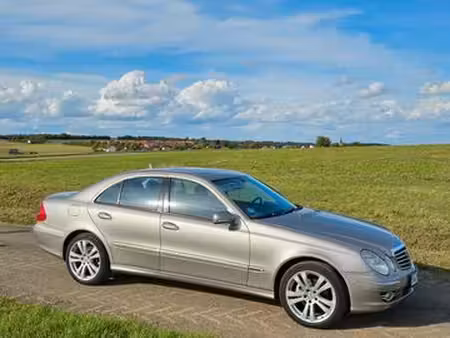 Mercedes-Benz Classe E E 320 V6 3.0 CDI 224 Avantgarde 4Matic
