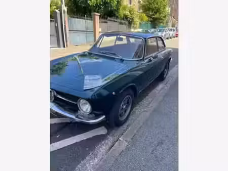 Alfa Romeo Giulia 1300 1.3