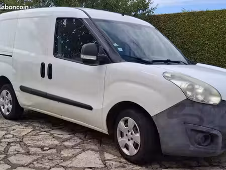 Opel Combo 1.2 CDTI 90