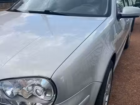 Volkswagen Golf 2.3 150