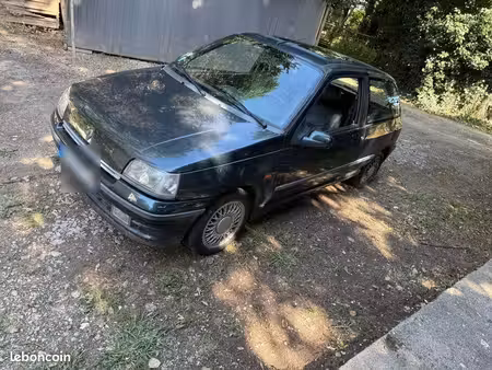 Renault Clio 1.4 80 Baccara