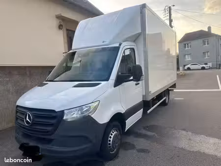 Mercedes-Benz Sprinter 143