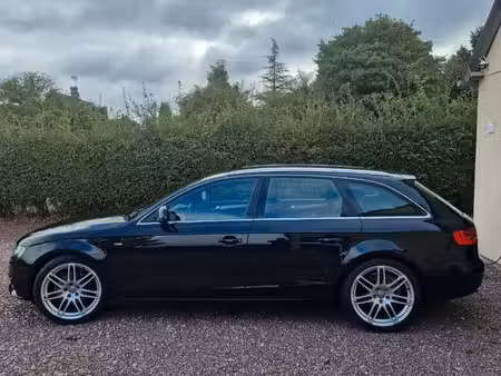 Audi A4 2.0 TDI 143 S line