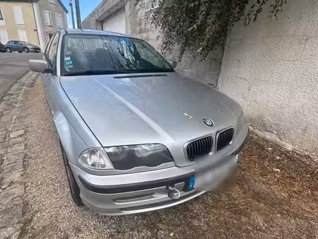 BMW Série 3 320d 2.0 136