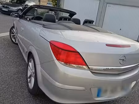 Opel Astra 1.8 140 Cosmo