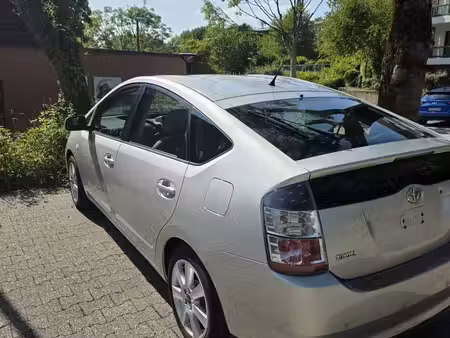Toyota Prius 1.5 Sol