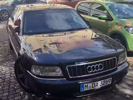 Audi A8 W12 6.0 420 quattro