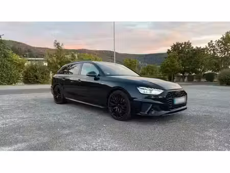 Audi A4 35 TDI 2.0 TDI 163 S line