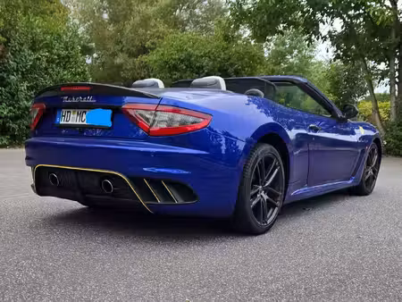Maserati Grancabrio MC Stradale V8 4.7 460