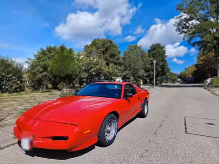Pontiac Firebird 