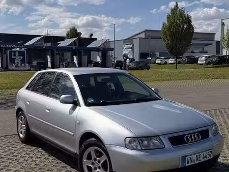 Audi A3 1.6 102 Ambition