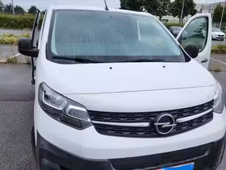 Opel Vivaro 136