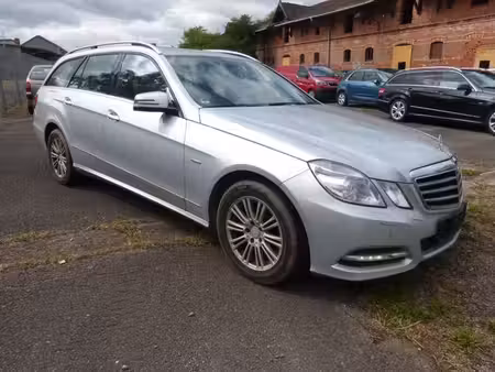 Mercedes-Benz Classe E E 200 2.1 CDI 136