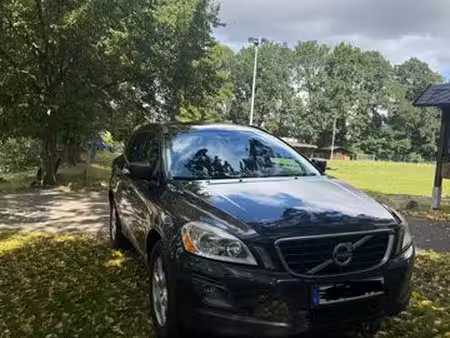 Volvo XC60 2.4 175