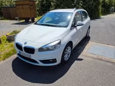 BMW Série 2 216d 1.5 116