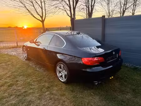 BMW Série 3 325d 3.0 204
