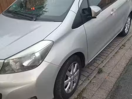 Toyota Yaris 1.3 VVT-i 99